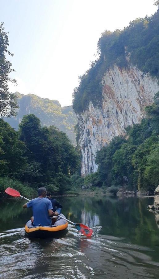 ผาเงิน รีสอร์ท Hotel Khao Sok National Park ภายนอก รูปภาพ