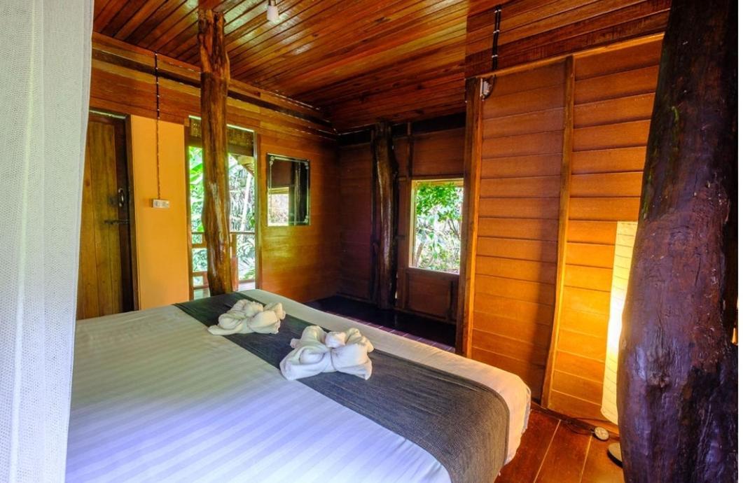 ผาเงิน รีสอร์ท Hotel Khao Sok National Park ภายนอก รูปภาพ